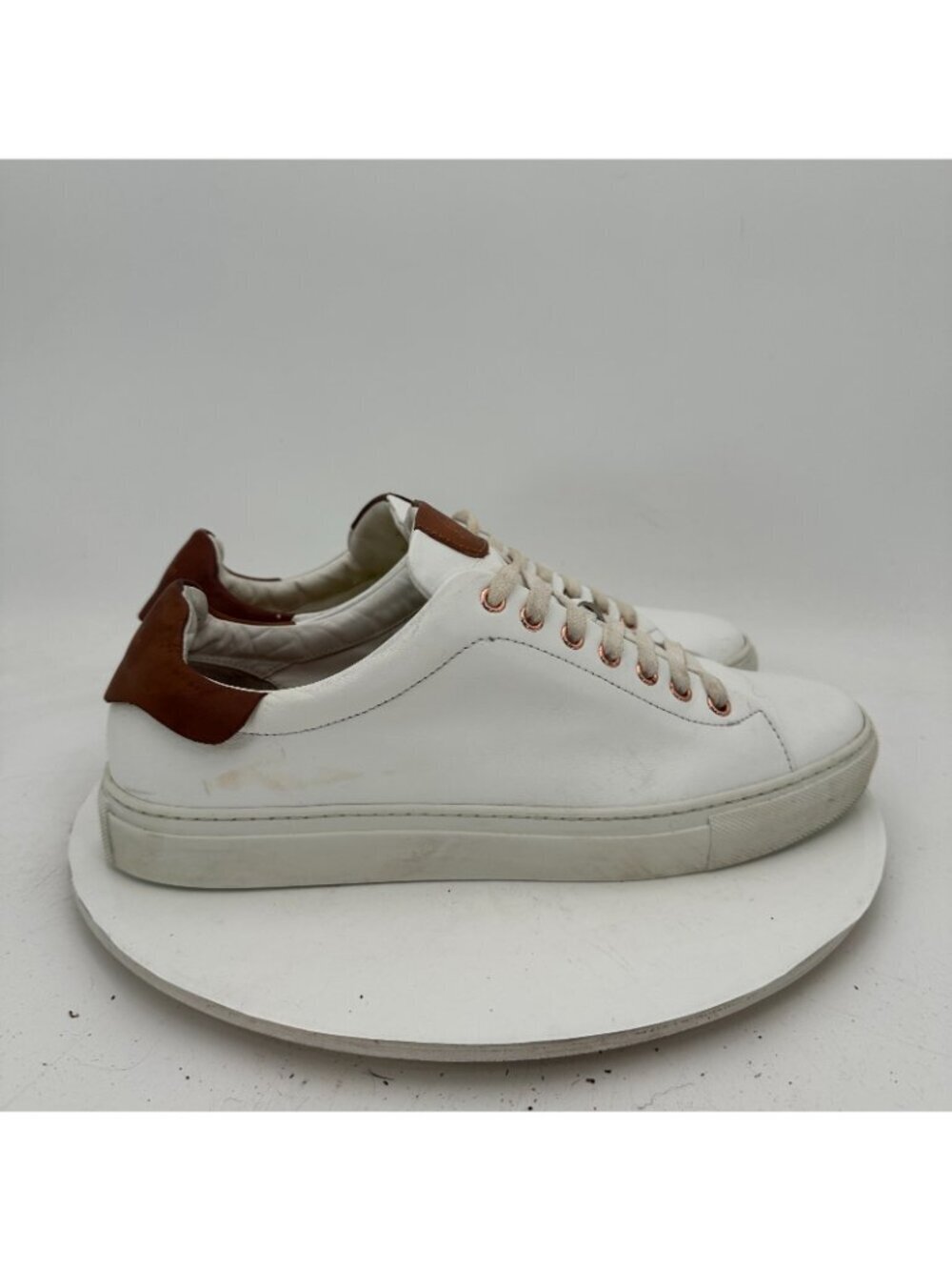 Goodman Brand Men Size 10.5 White Dark Brown Leather Low Top Lace Up Casual Shoe - Picture 4 of 11